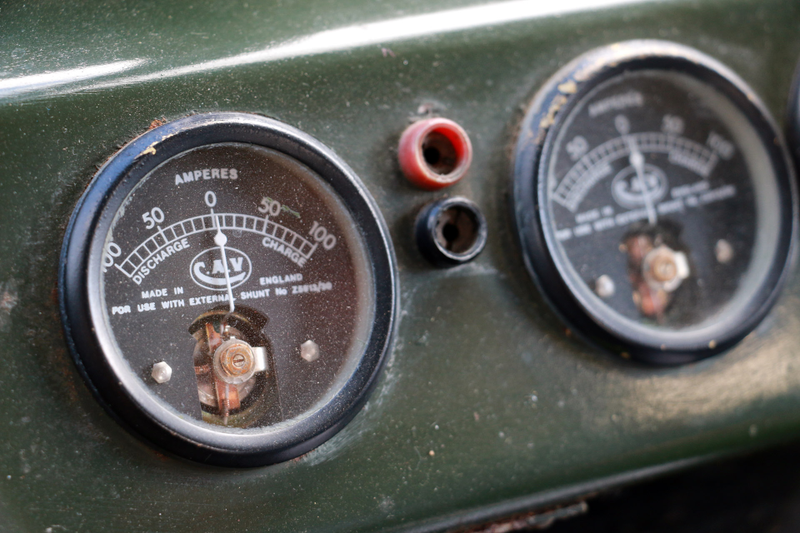 Illustration for article titled What It's Like Driving This Military-Only Forward Control Land Rover 101